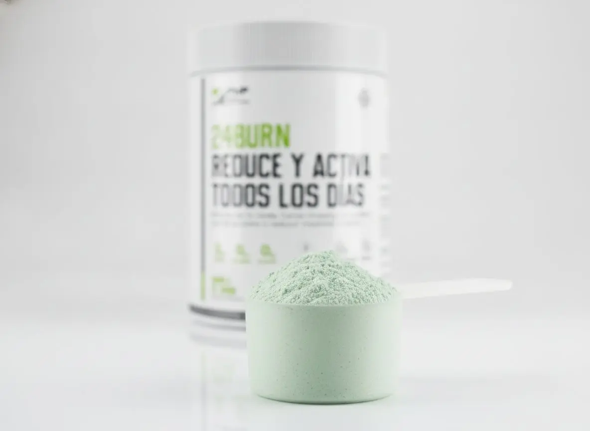 La medida de 15 g que viene dentro del envase